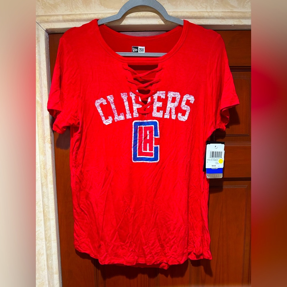 NWT NEW ERA Women's Los Angeles Clippers Lace-Up V-Neck T-Shirt